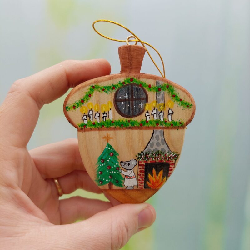 Double-sided Acorn Decoration / Mouse House