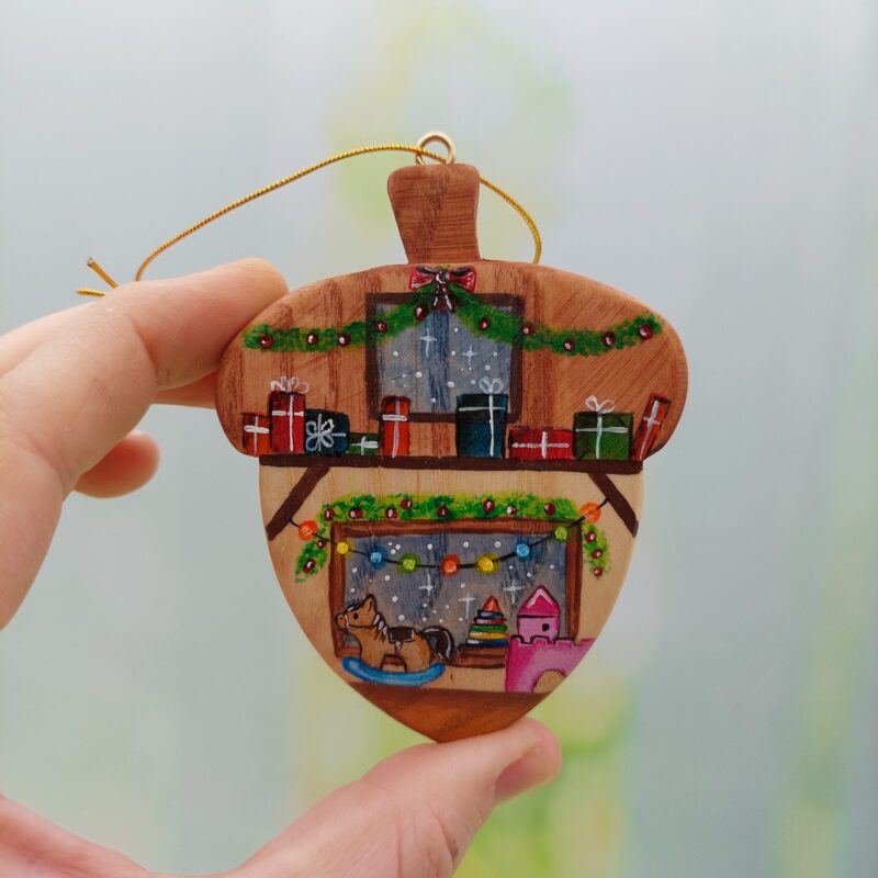 Double-sided Acorn Decoration / Toy Shop
